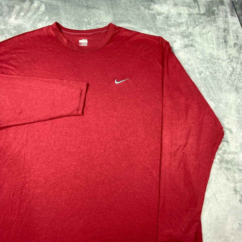 Nike Fit Dry Mens 2XL Red Long Sleeve Performance Training Shirt Gym Active Logo